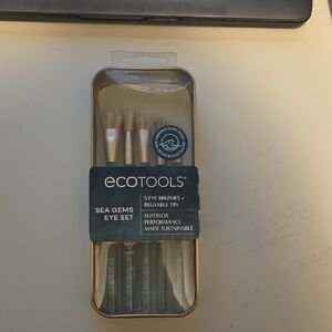 NWT- EcoTools Sea Gems Eye Set with Green and Gold Brushes
